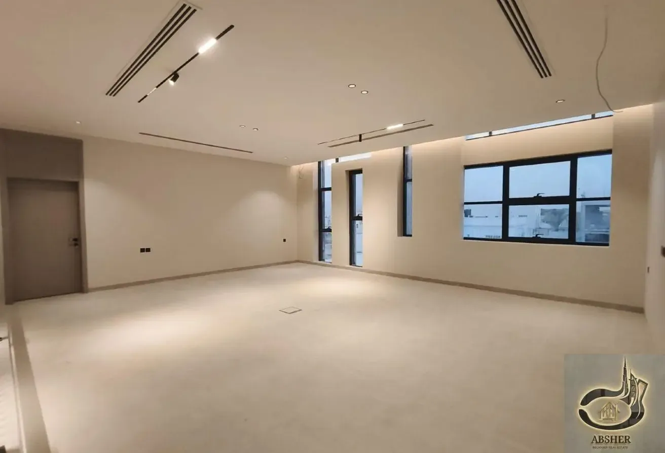 Luxury 4 Bedrooms Modern Design Brand New
