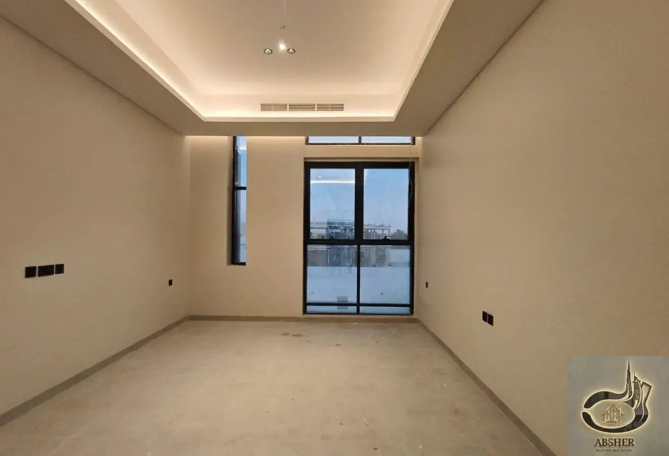 Luxury 4 Bedrooms Modern Design Brand New
