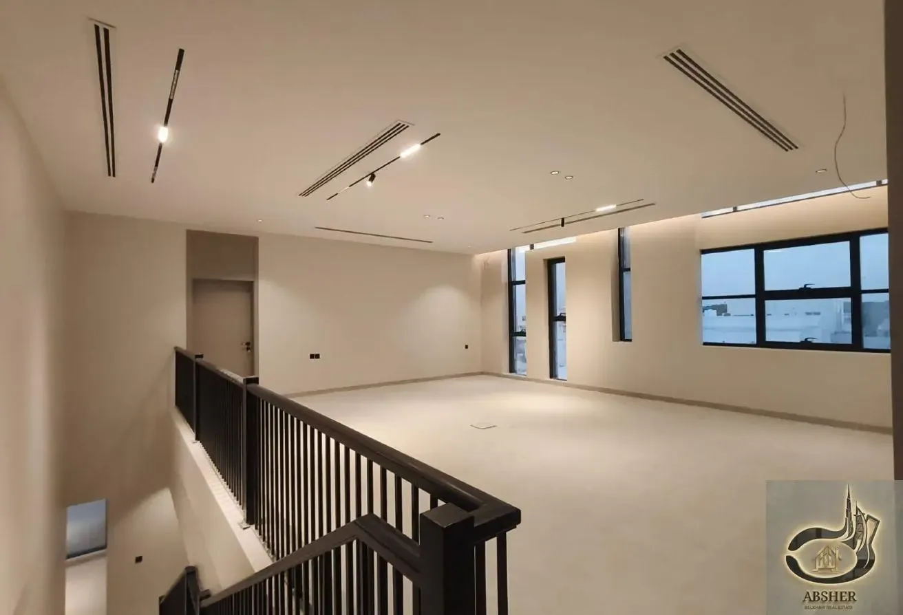 Luxury 4 Bedrooms Modern Design Brand New