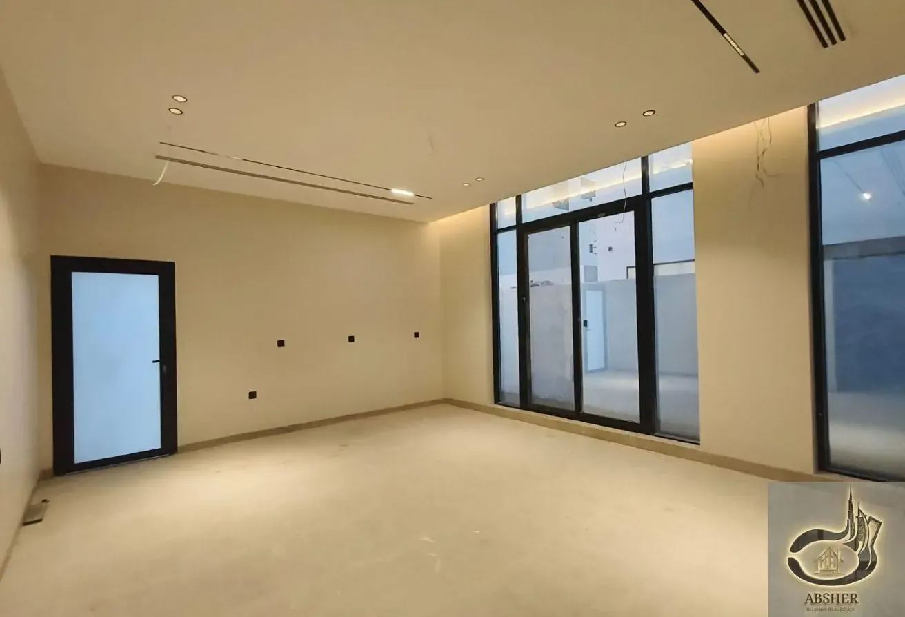 Luxury 4 Bedrooms Modern Design Brand New