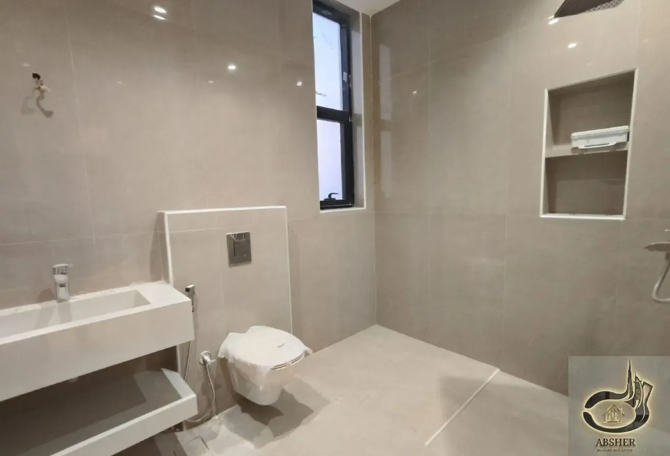 Luxury 4 Bedrooms Modern Design Brand New