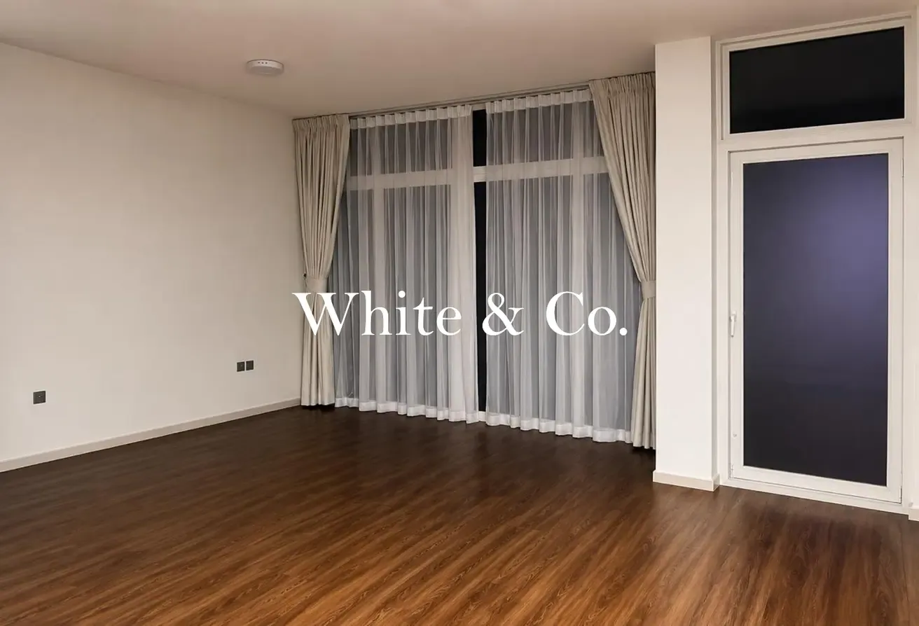 Upgraded 3 Bed | Appliances and Curtains