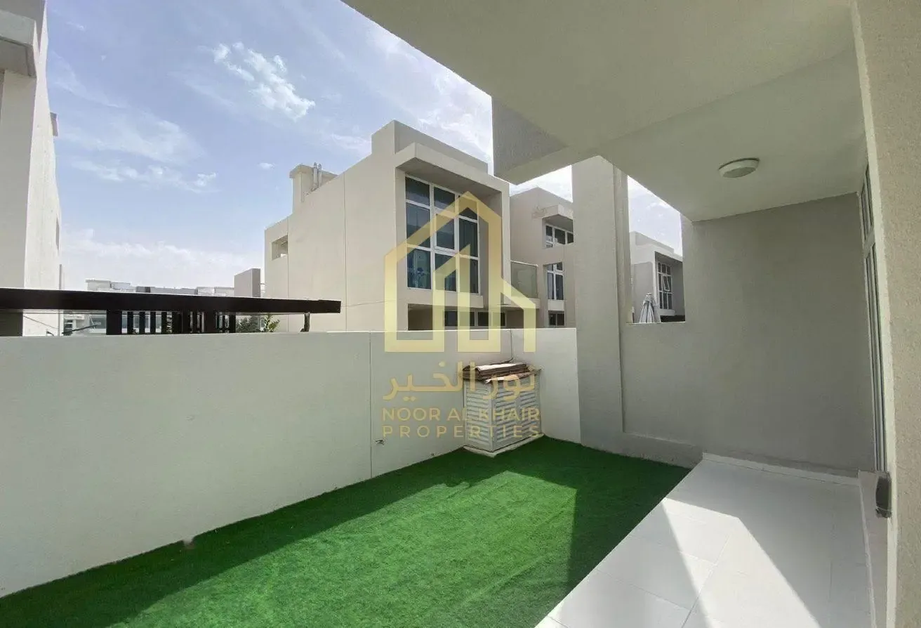 Spacious | Corner | L Shape Unit | RREM | High ROI