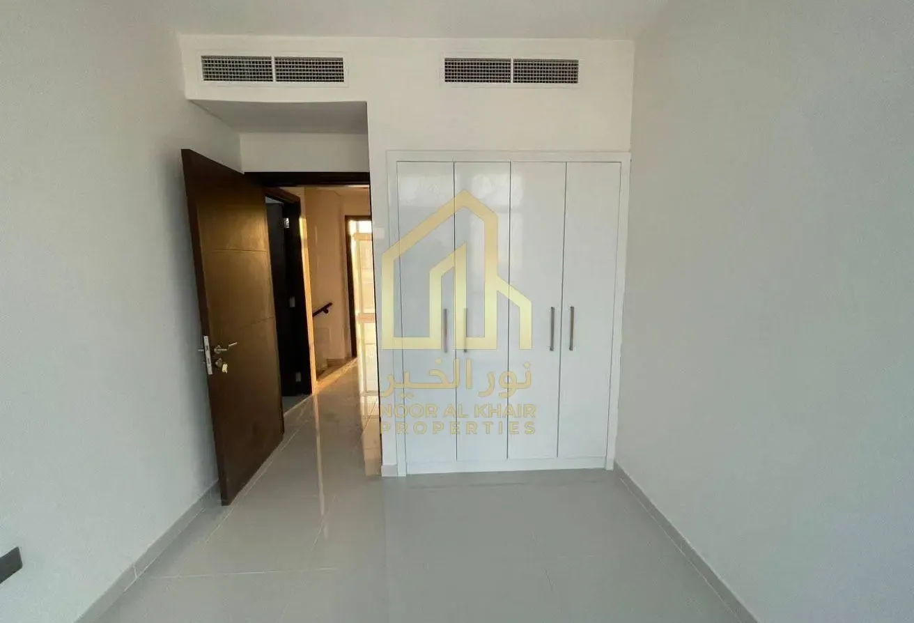Spacious | Corner | L Shape Unit | RREM | High ROI