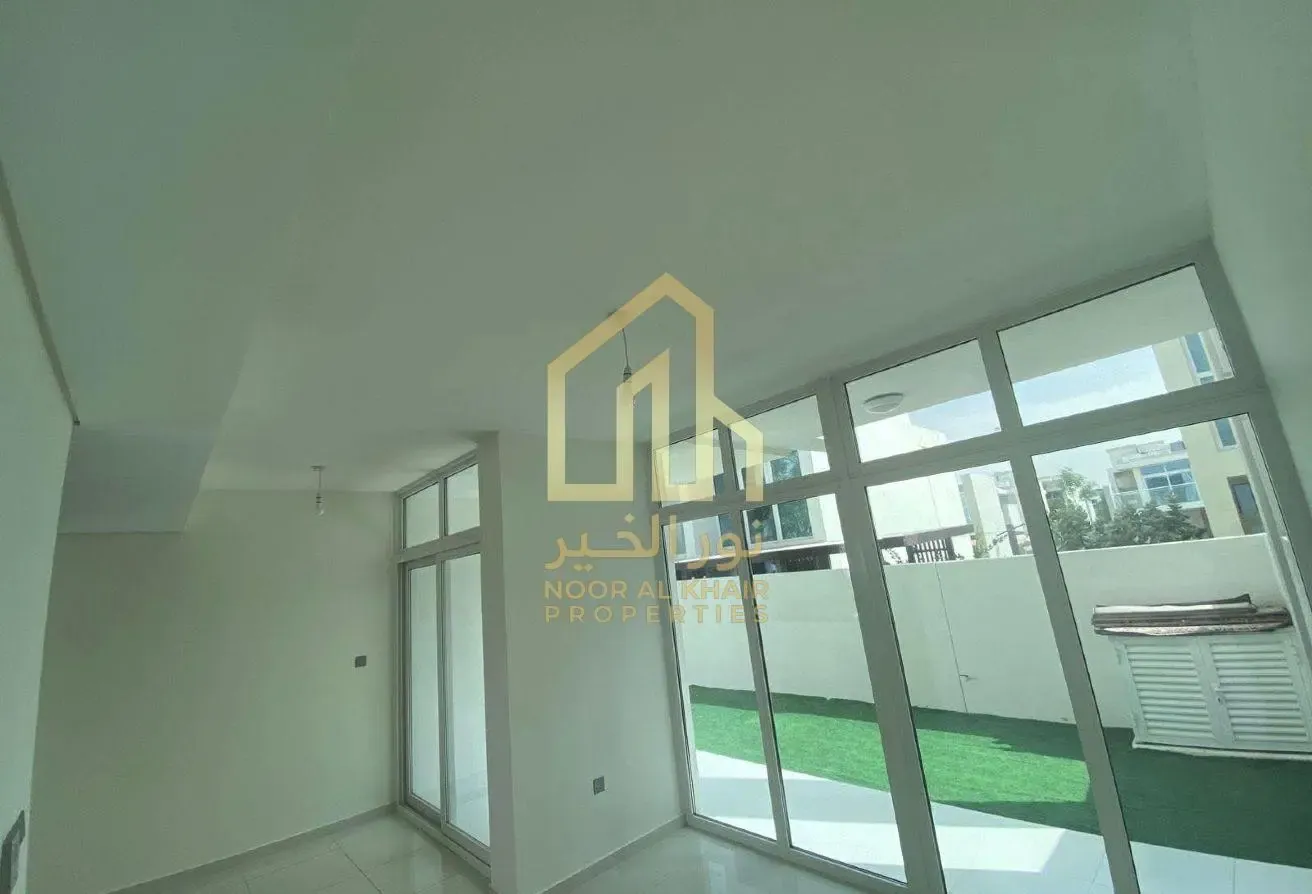 Spacious | Corner | L Shape Unit | RREM | High ROI