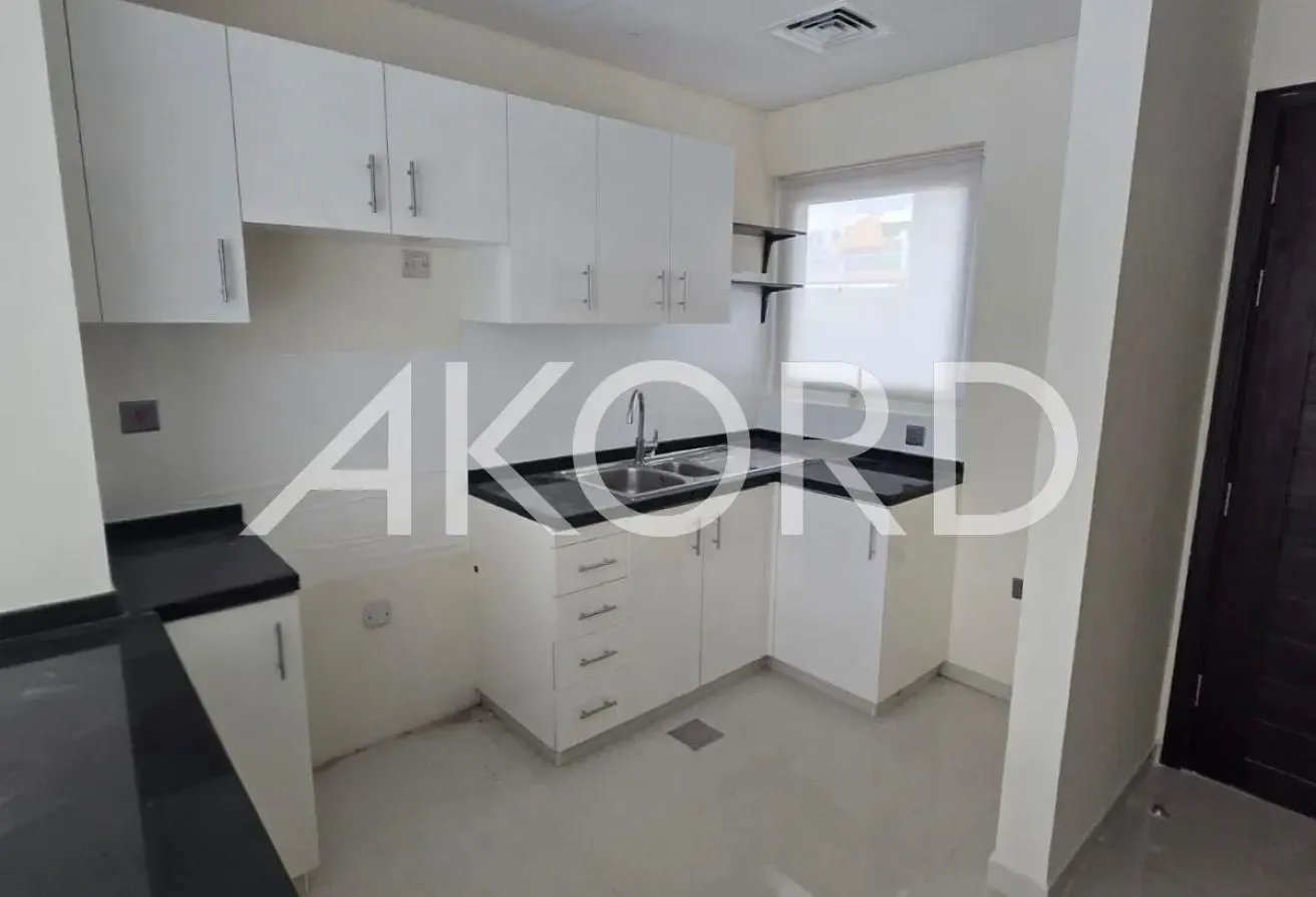 Unfurnished TH l Great Gardenl Spacious 3 Bedroom