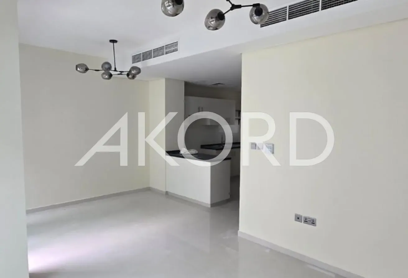 Unfurnished TH l Great Gardenl Spacious 3 Bedroom