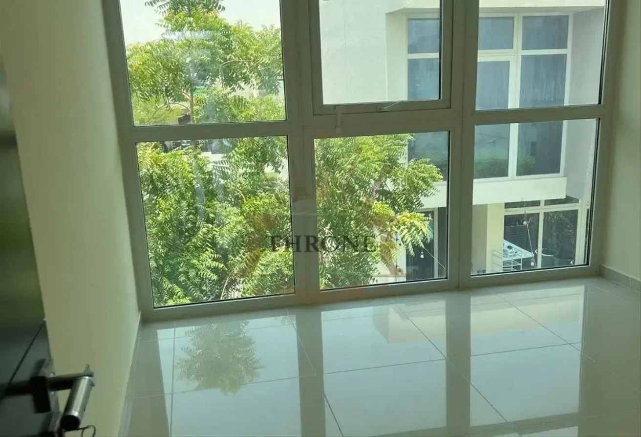 Vacant | 3BR | Spacious | Well Maintained