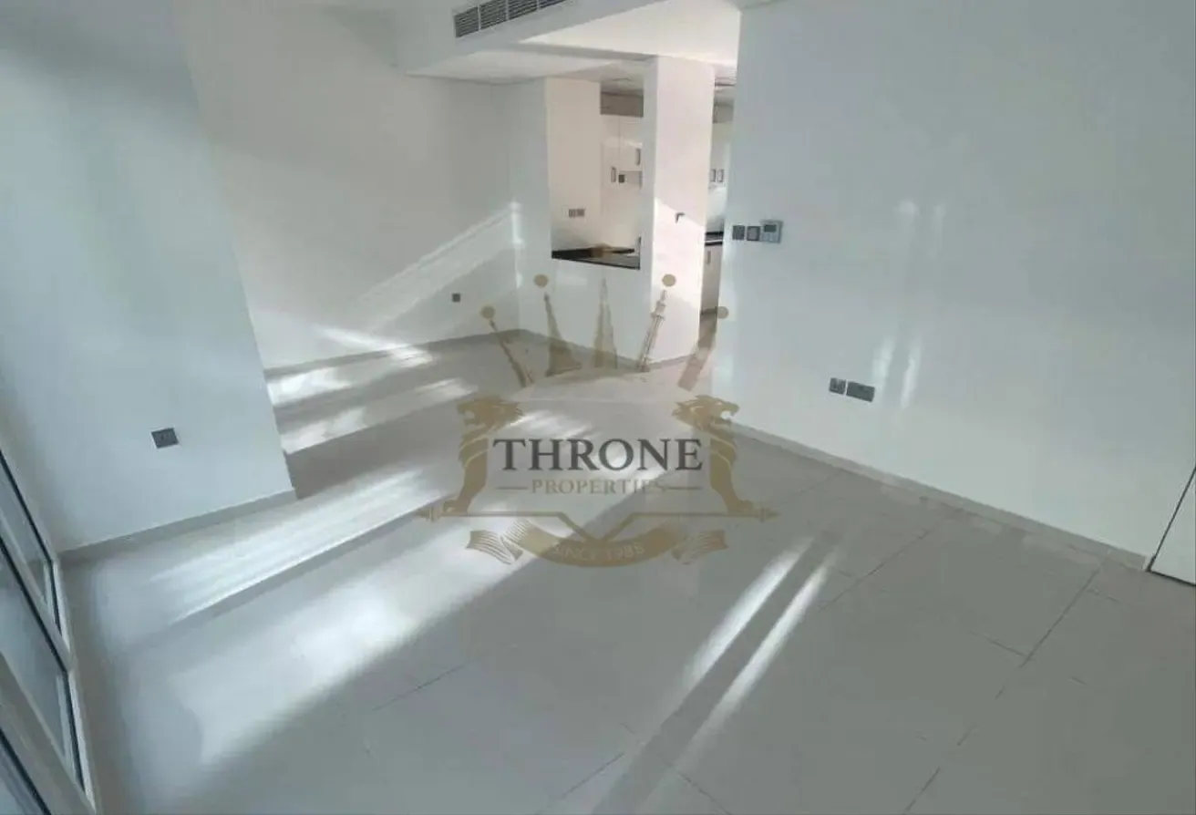 3BEDROOM || CORNER UNIT || L-SHAPED GARDEN