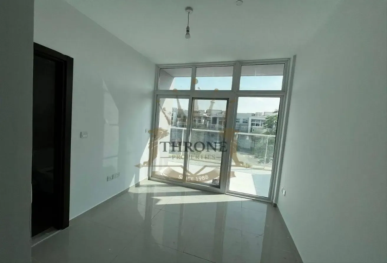 3BEDROOM || CORNER UNIT || L-SHAPED GARDEN