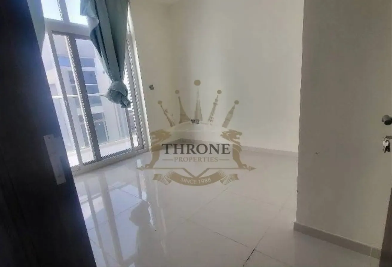 3BEDROOM || CORNER UNIT || L-SHAPED GARDEN