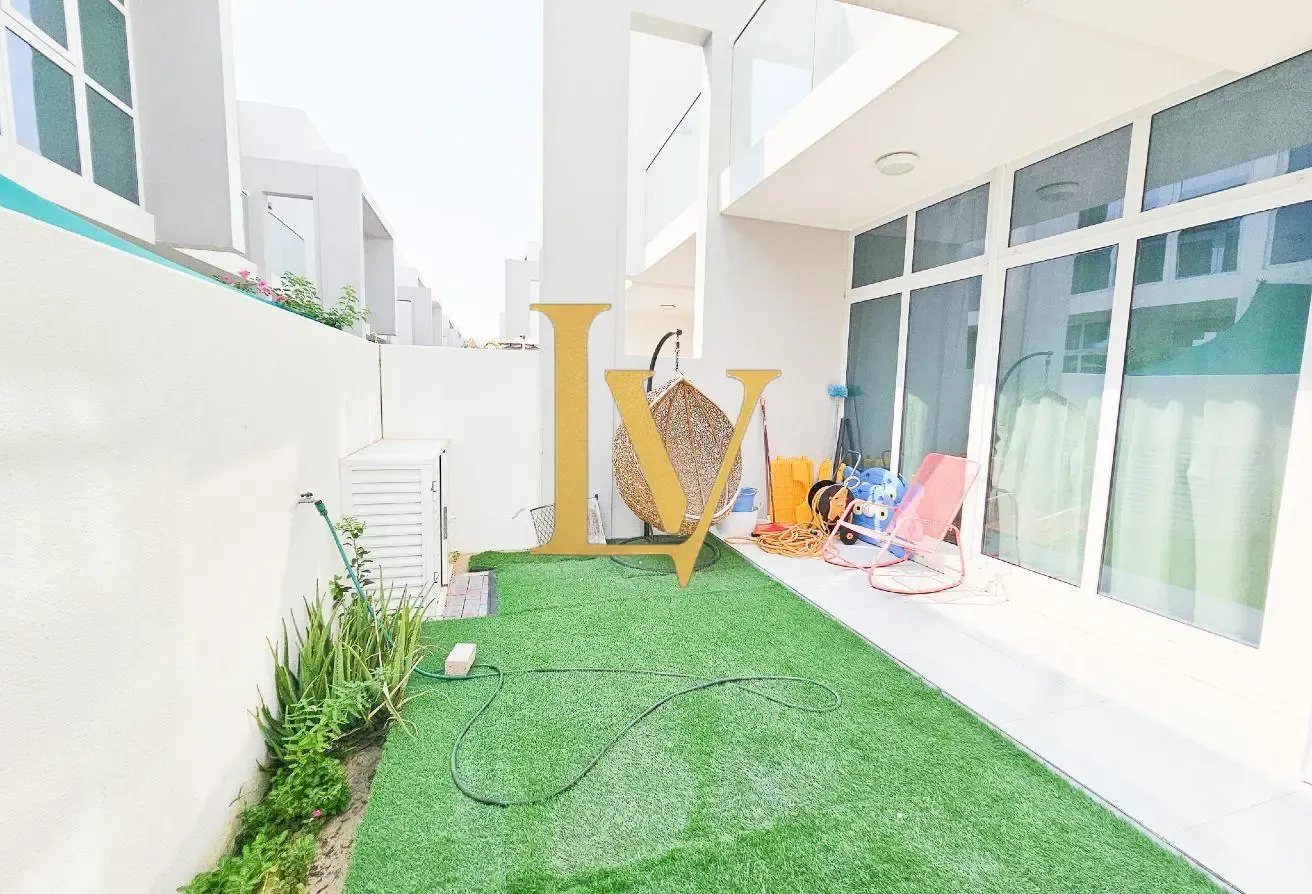 3BR | Modern Living | Fully Furnished | Close Pool