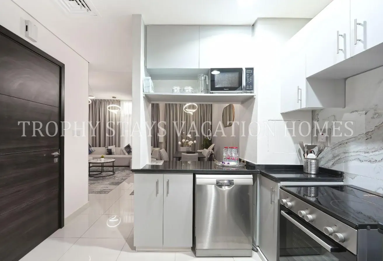 Spacious 3BR Home | Damac Hills | Multiple Cheqes