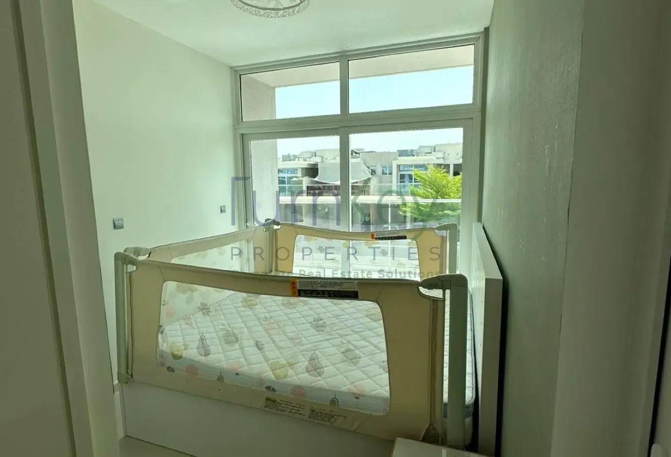 Upgraded | RRM type | Semi Furnished