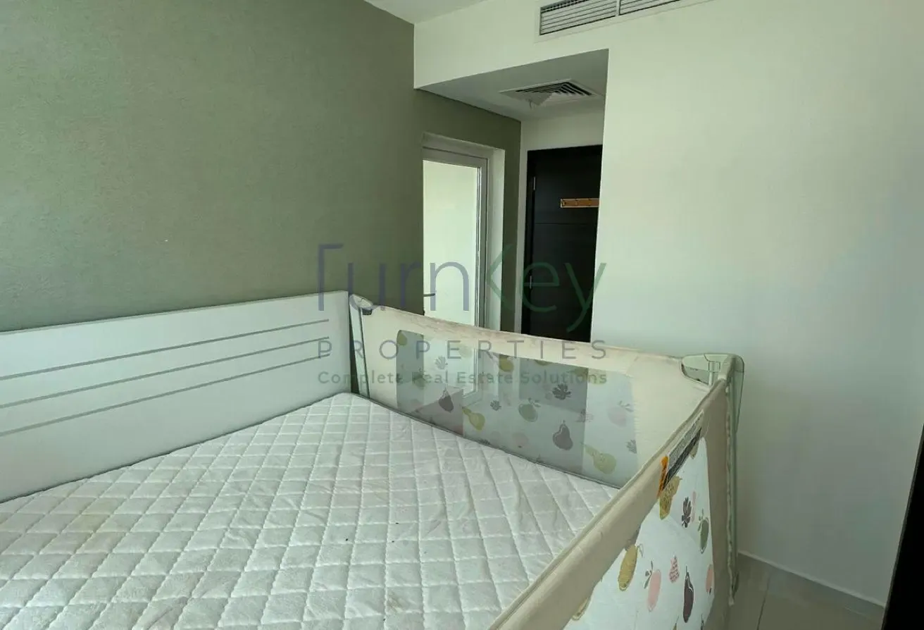 Upgraded | RRM type | Semi Furnished
