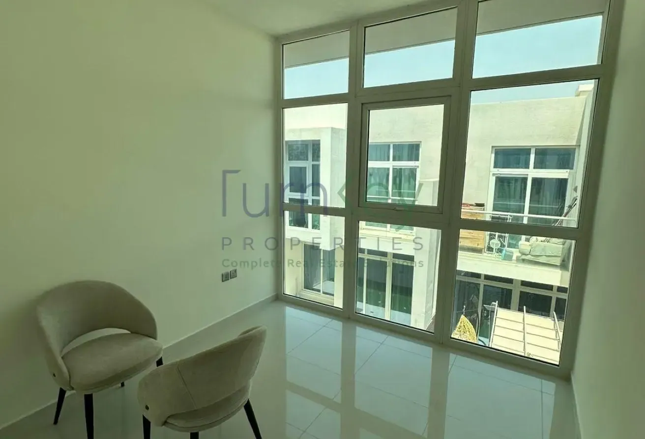 Upgraded | RRM type | Semi Furnished
