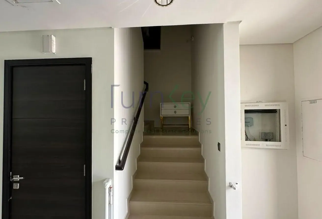Upgraded | RRM type | Semi Furnished