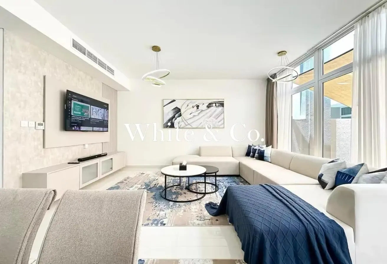 Fully Furnished | Vacant End of August
