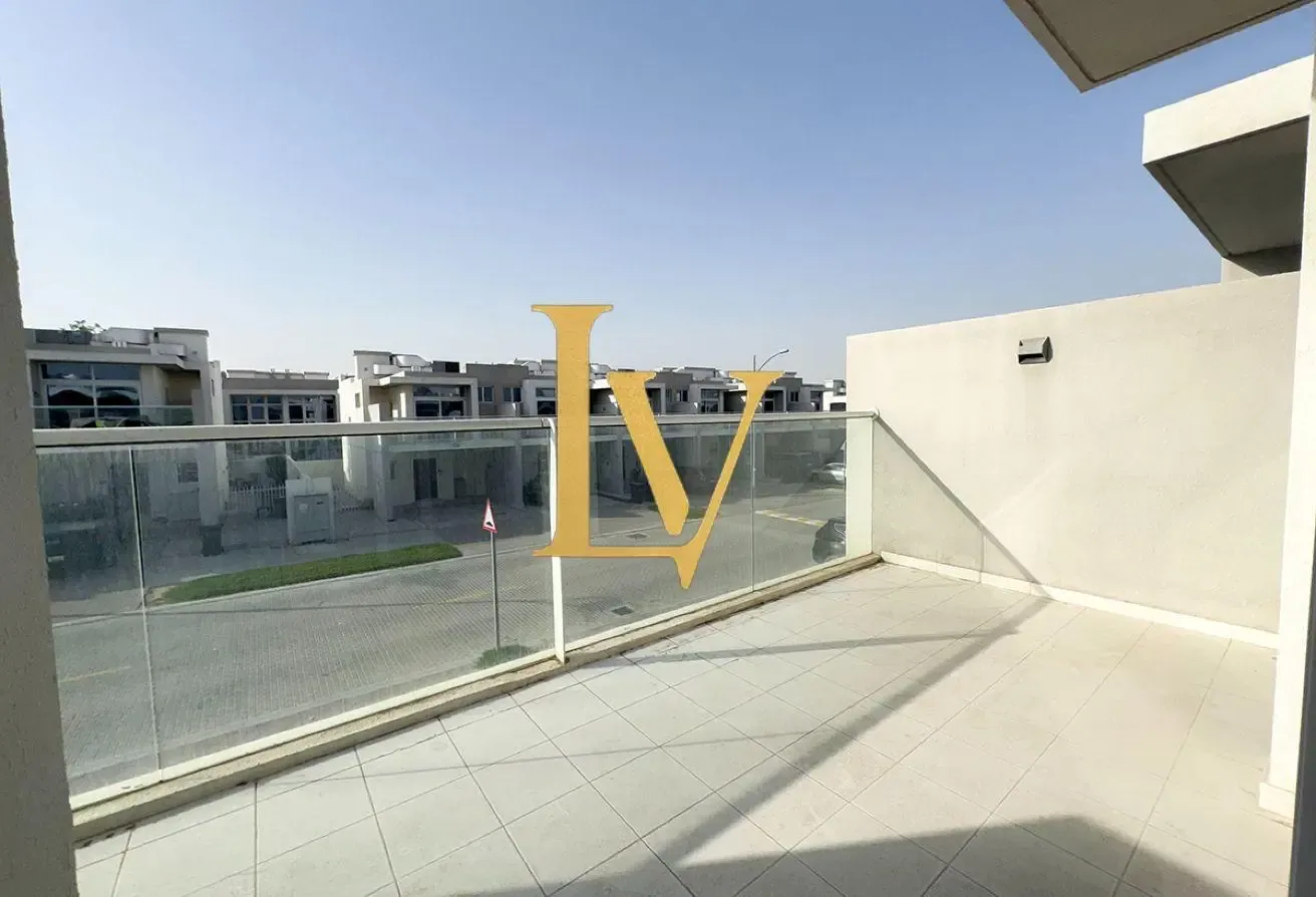 For Rent | Corner Unit | 3BR Townhouse | Spacious