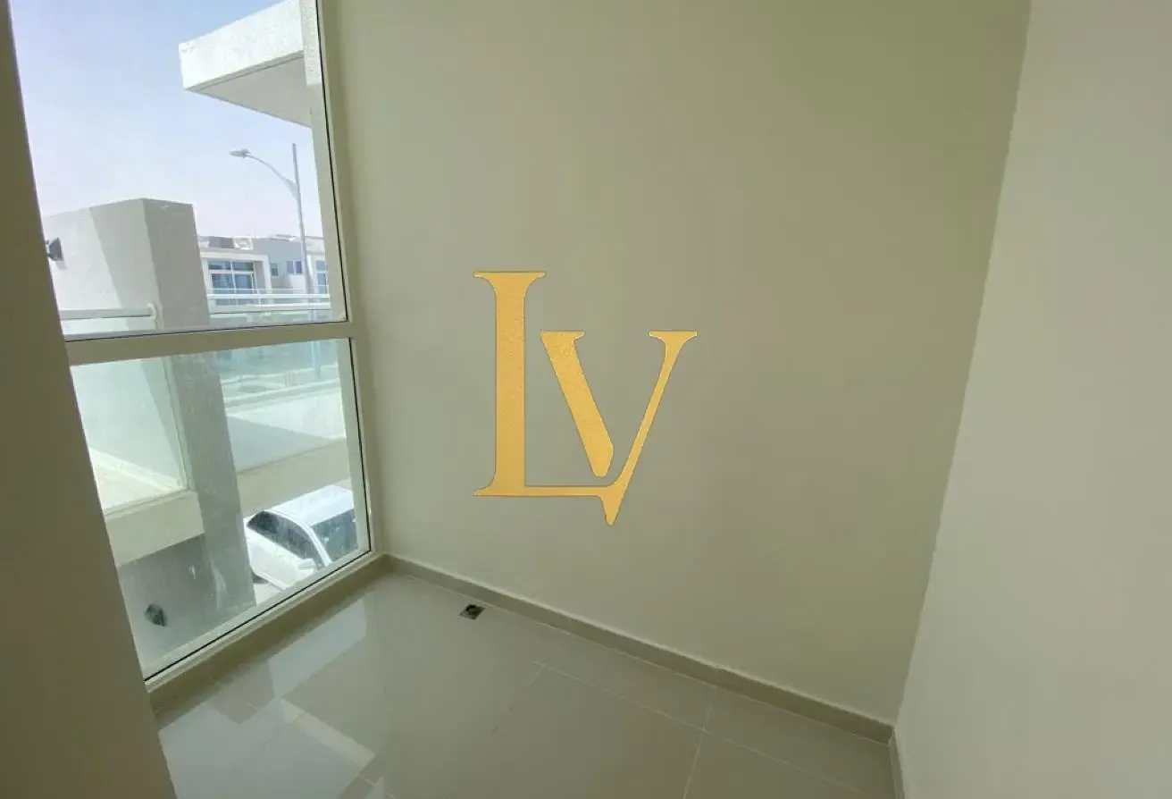 For Rent | Corner Unit | 3BR Townhouse | Spacious