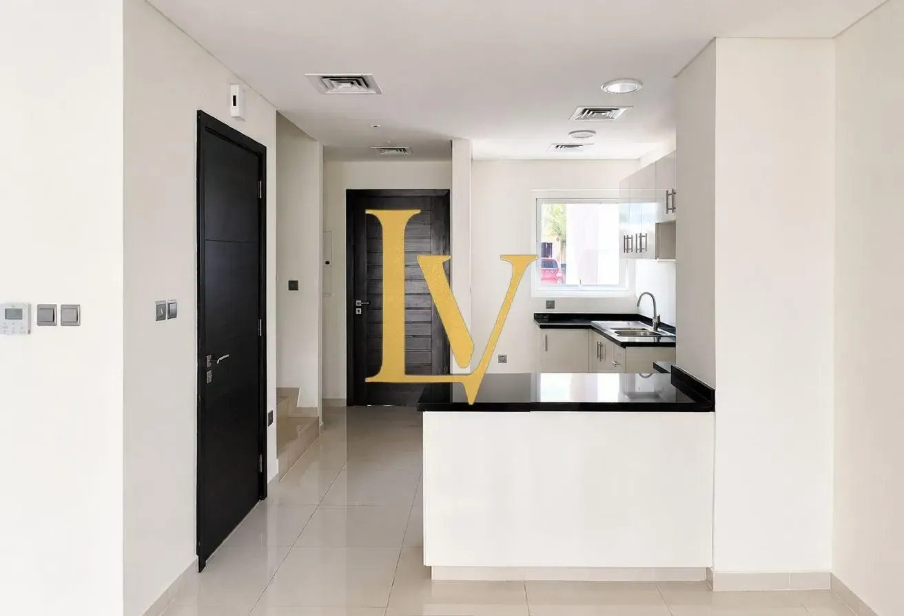 3BR | Well Maintained | Corner Unit |Ready To Move