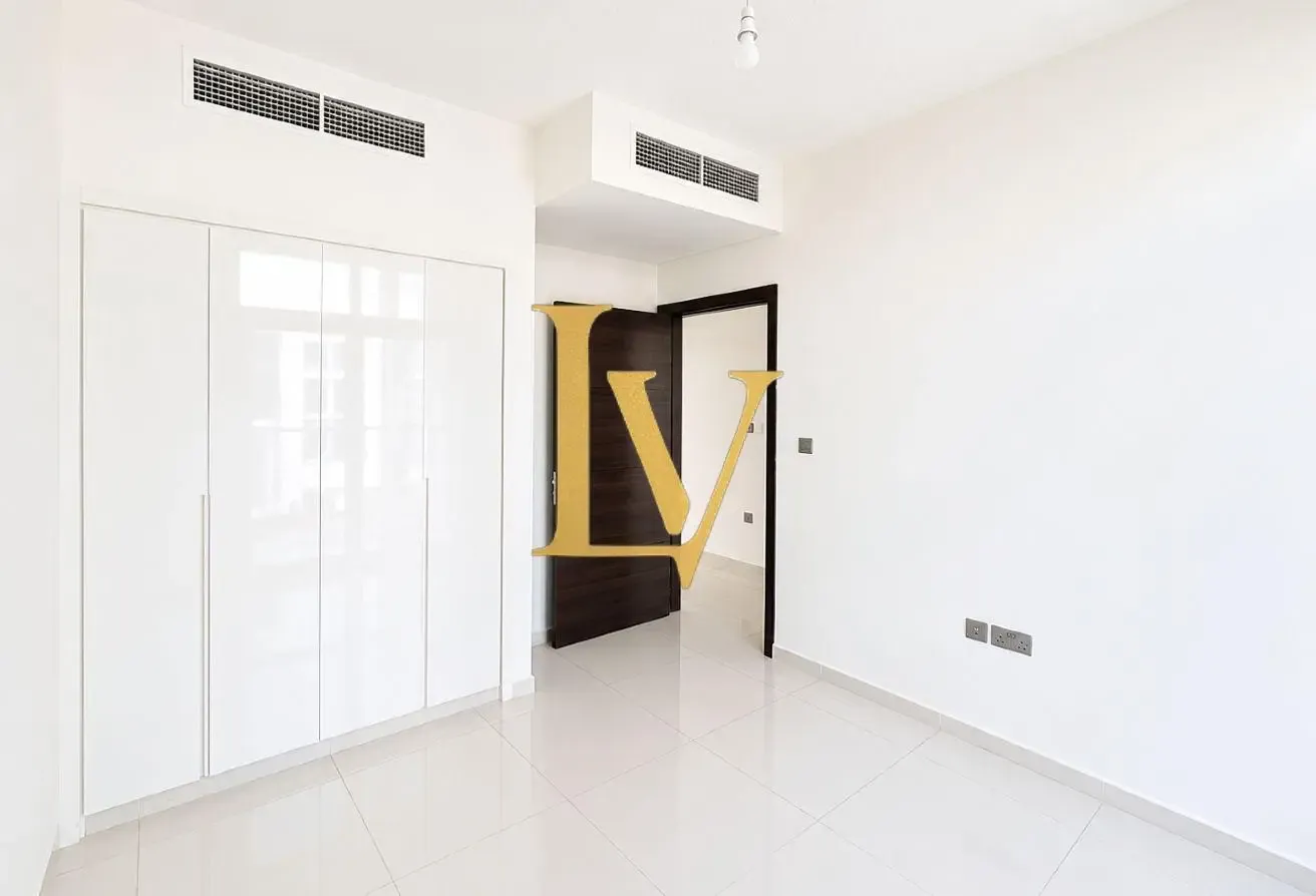 3BR | Well Maintained | Corner Unit |Ready To Move