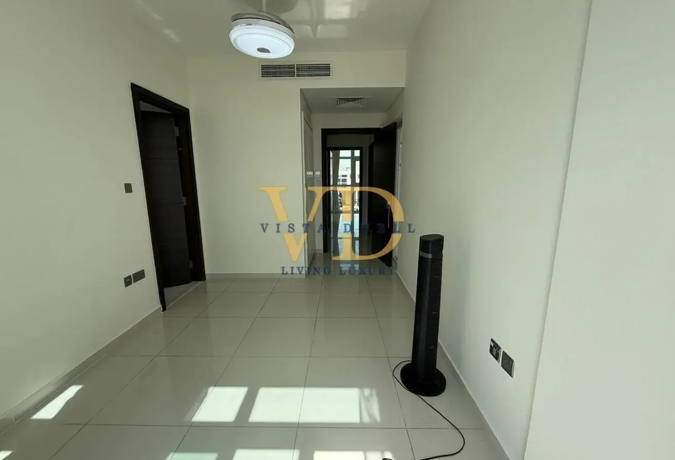 3 BEDROOM | UPGRADED | WITH KITCHEN APPLIANCES