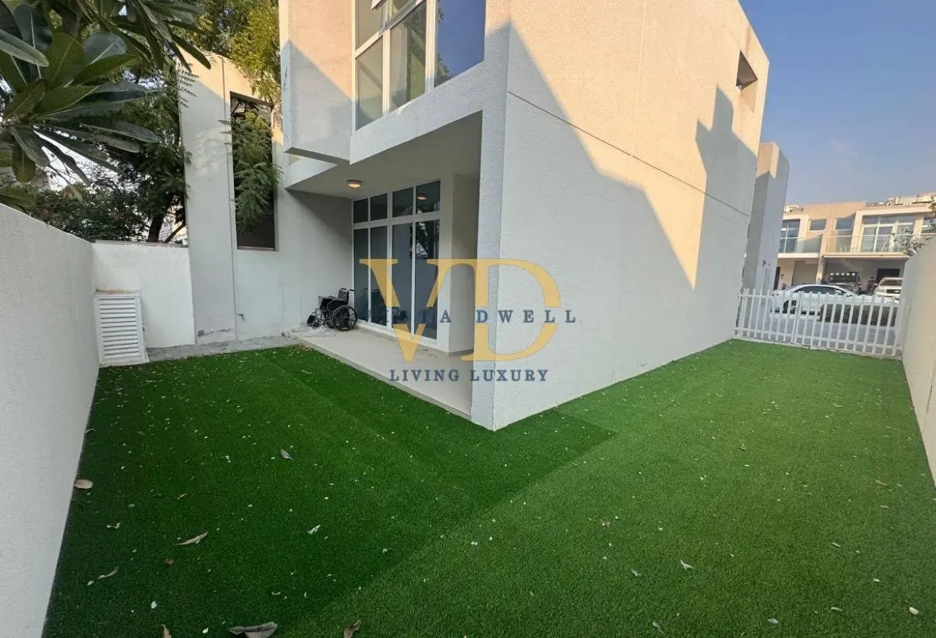 3 BEDROOM CORNER UNIT | PRIME LOCATION