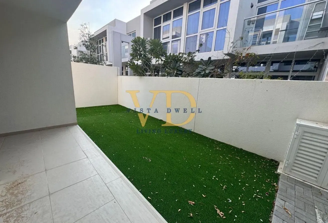 3 BEDROOM CORNER UNIT | PRIME LOCATION