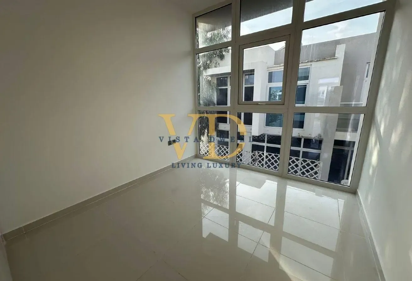 3BEDROOMS | CORNER UNIT | BACK TO BACK | L-SHAPE