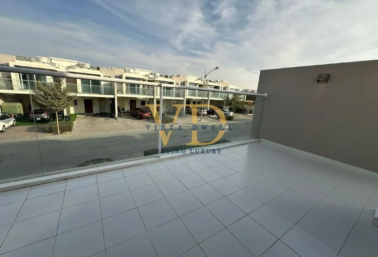 3BEDROOMS | CORNER UNIT | BACK TO BACK | L-SHAPE