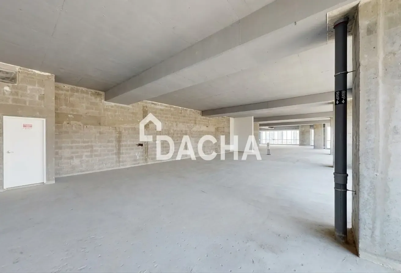 Vacant | Mid Floor | Multiple Options