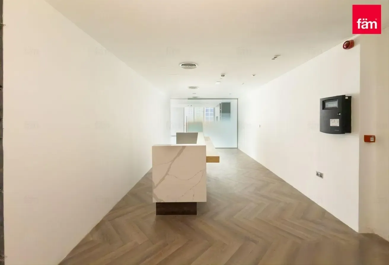 Prestigious office|Skyline view|Great investment