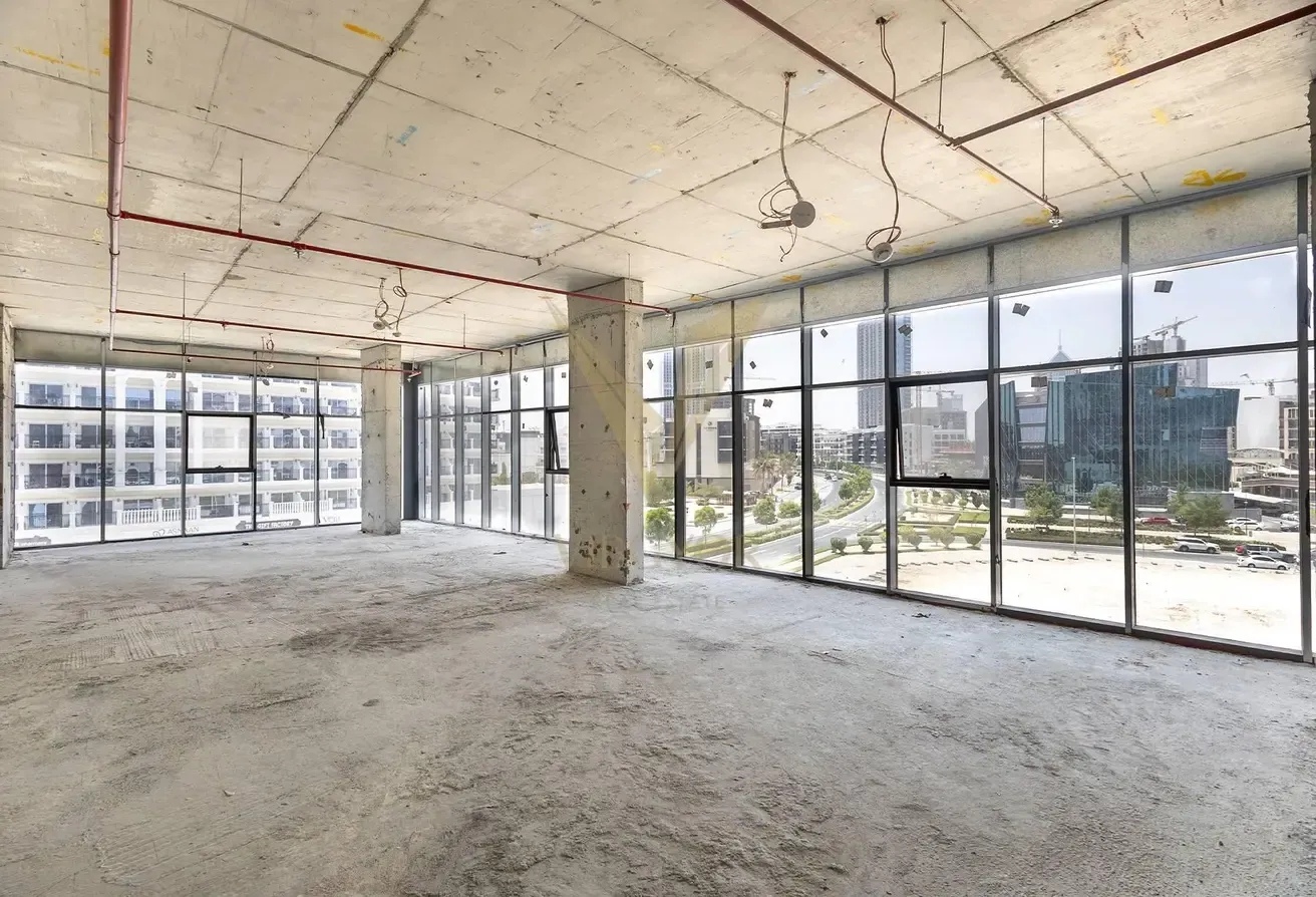 EXCLUSIVE CORNER OFFICE | PRIME LOCATION