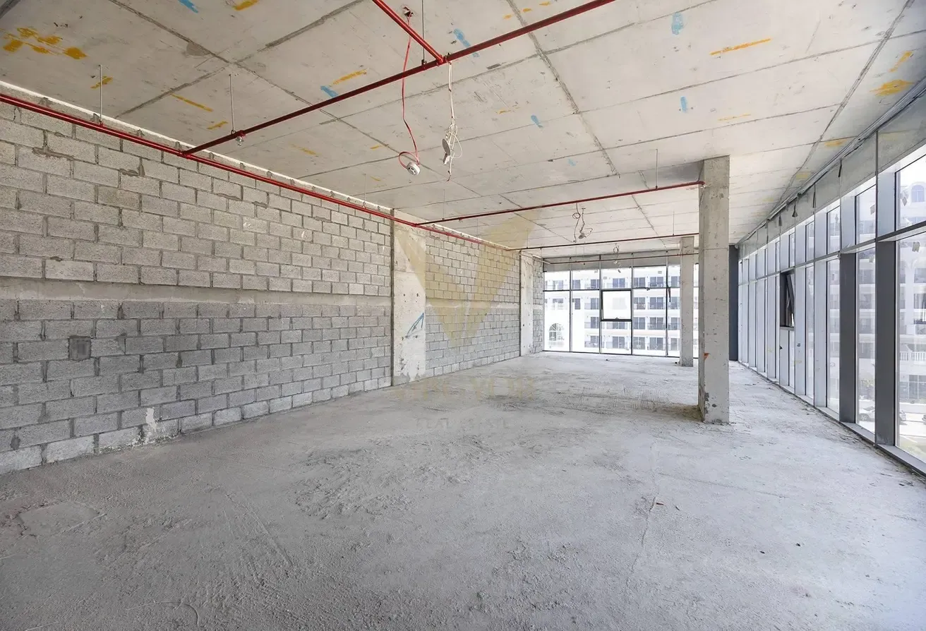 EXCLUSIVE CORNER OFFICE | PRIME LOCATION