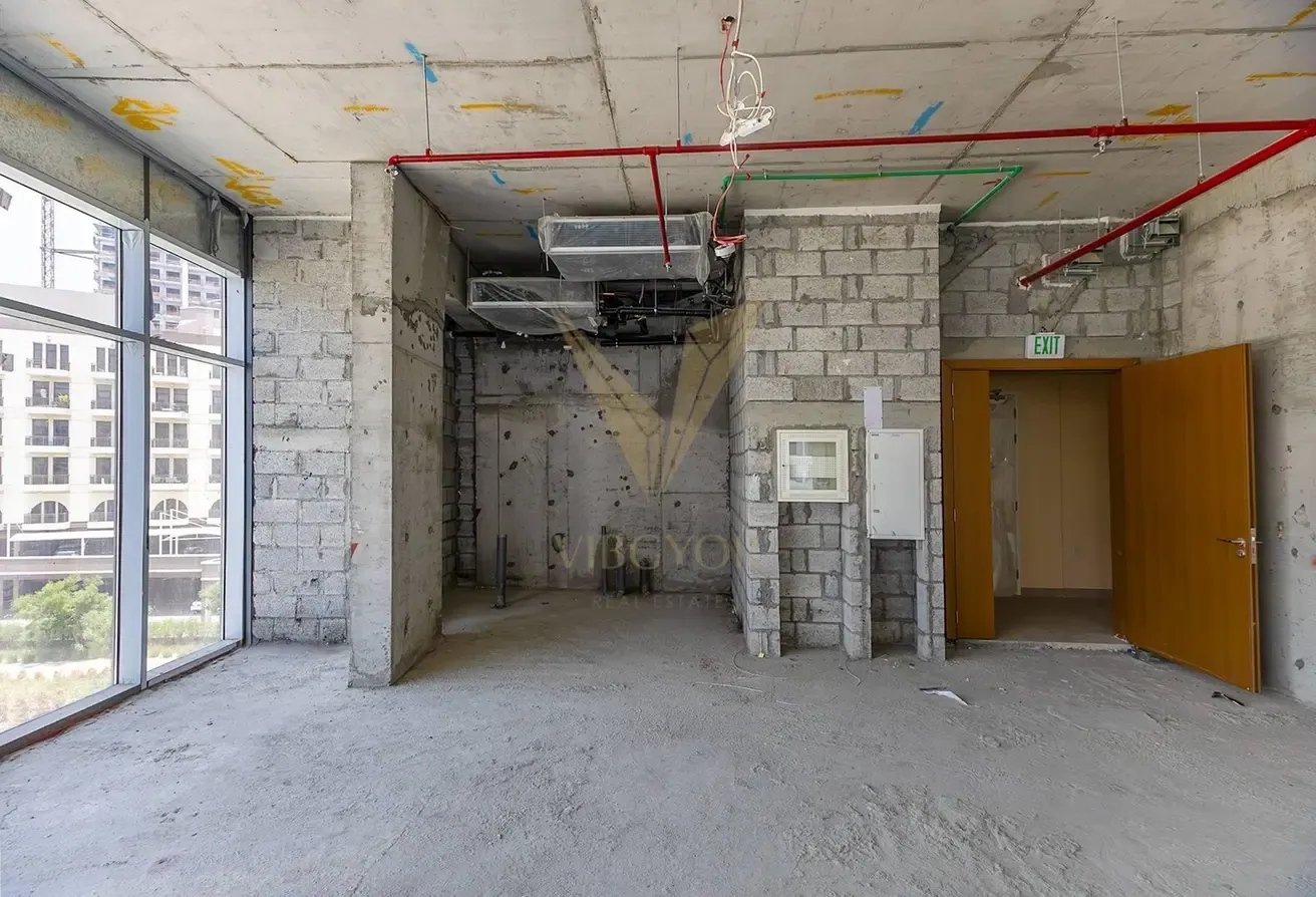 EXCLUSIVE CORNER OFFICE | PRIME LOCATION