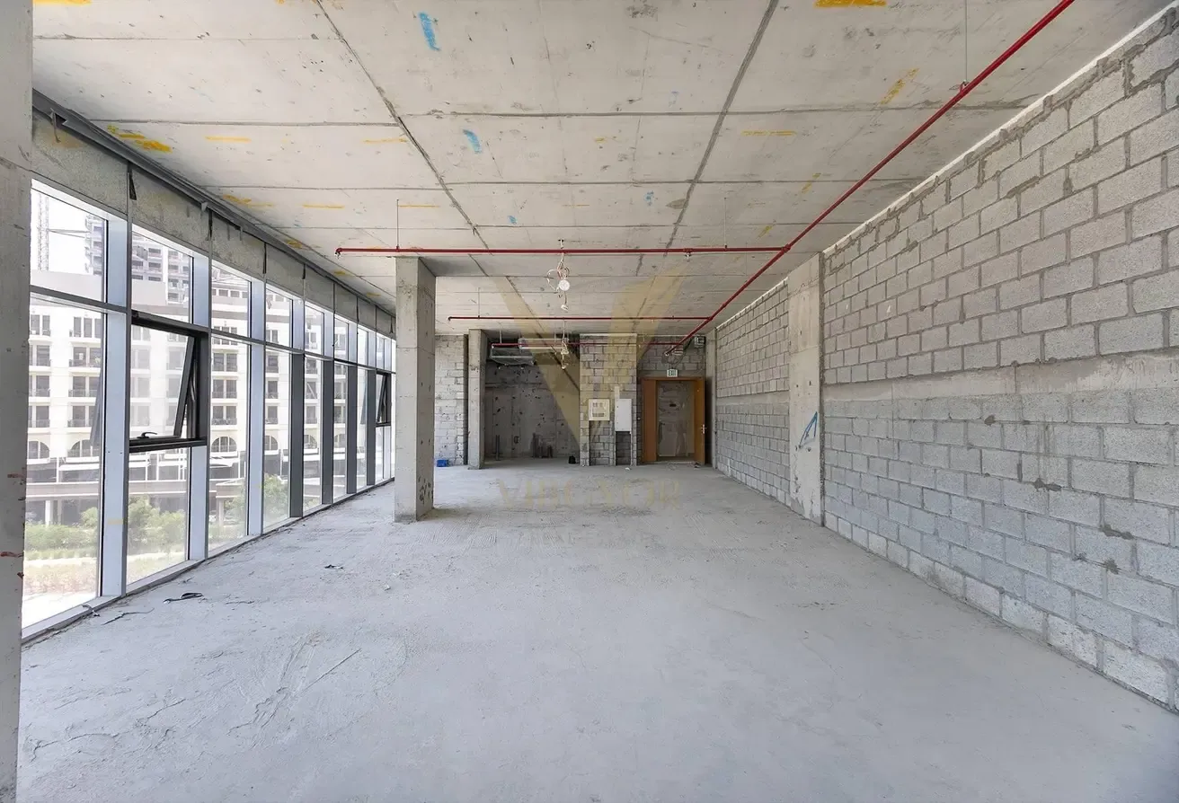 EXCLUSIVE CORNER OFFICE | PRIME LOCATION