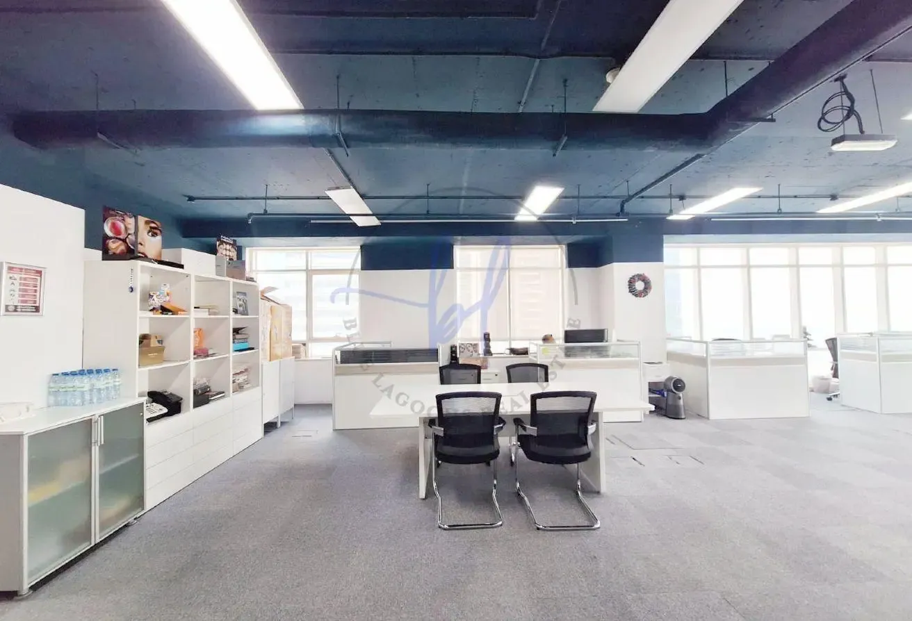 Metro Easy Access | Fantastic View | Corner Office
