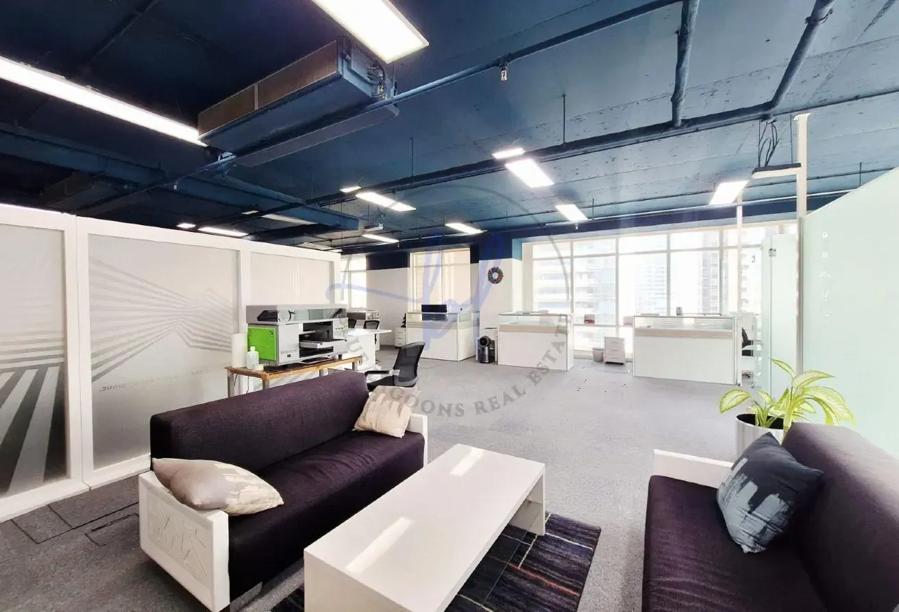 Metro Easy Access | Fantastic View | Corner Office
