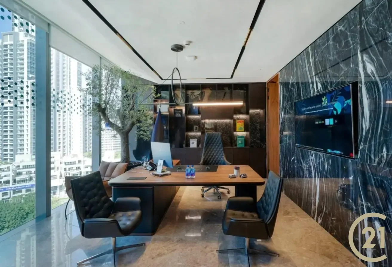 Vacant I Luxury Office I Furnished