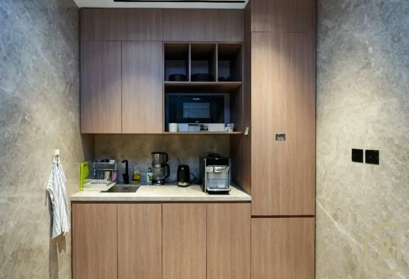 Vacant I Luxury Office I Furnished