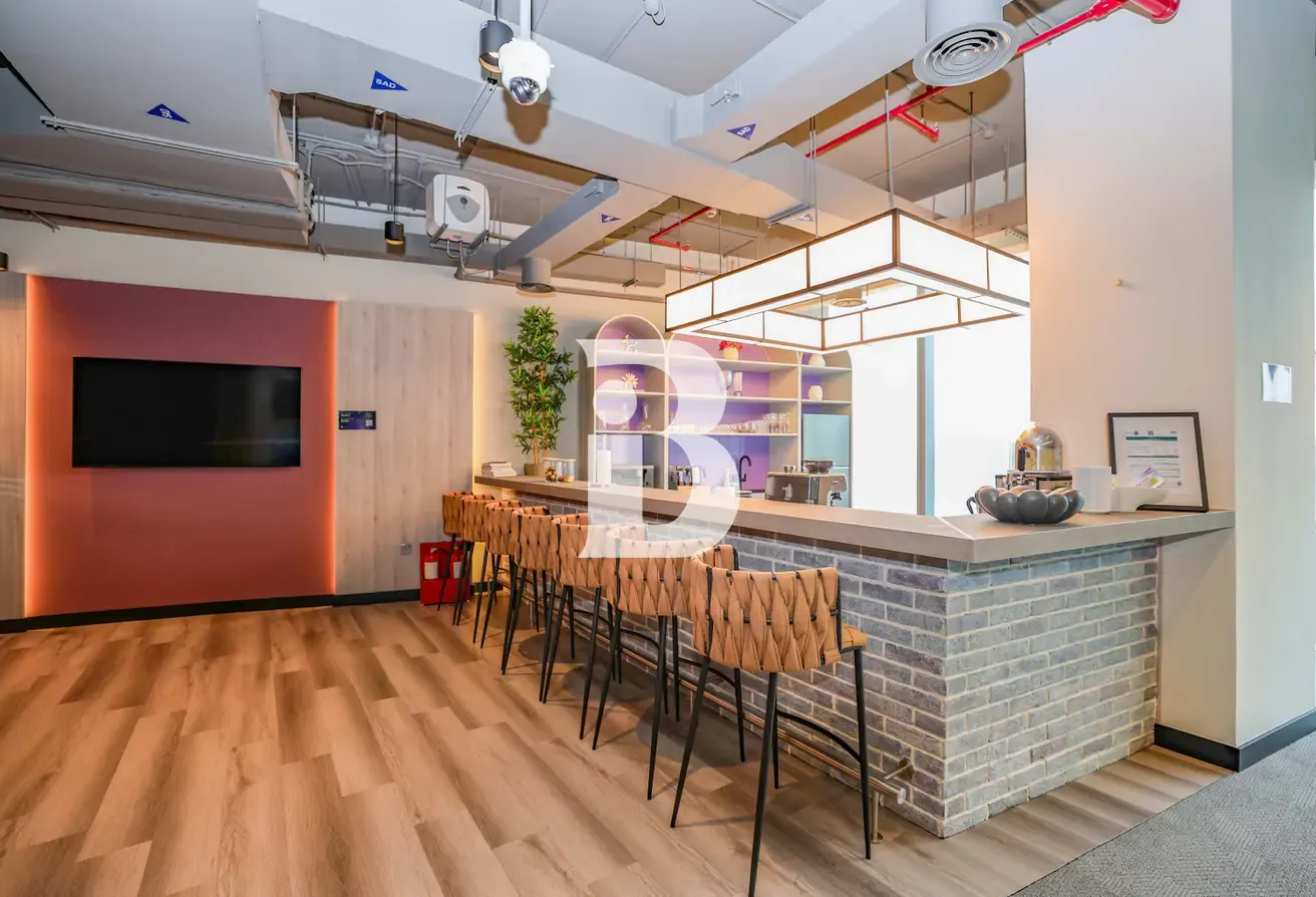 PRESTIGIOUS BUSINESS ADDRESS|PANORAMIC CANAL VIEW