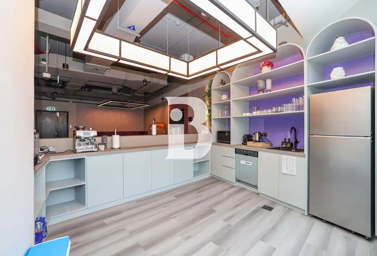 PRESTIGIOUS BUSINESS ADDRESS|PANORAMIC CANAL VIEW