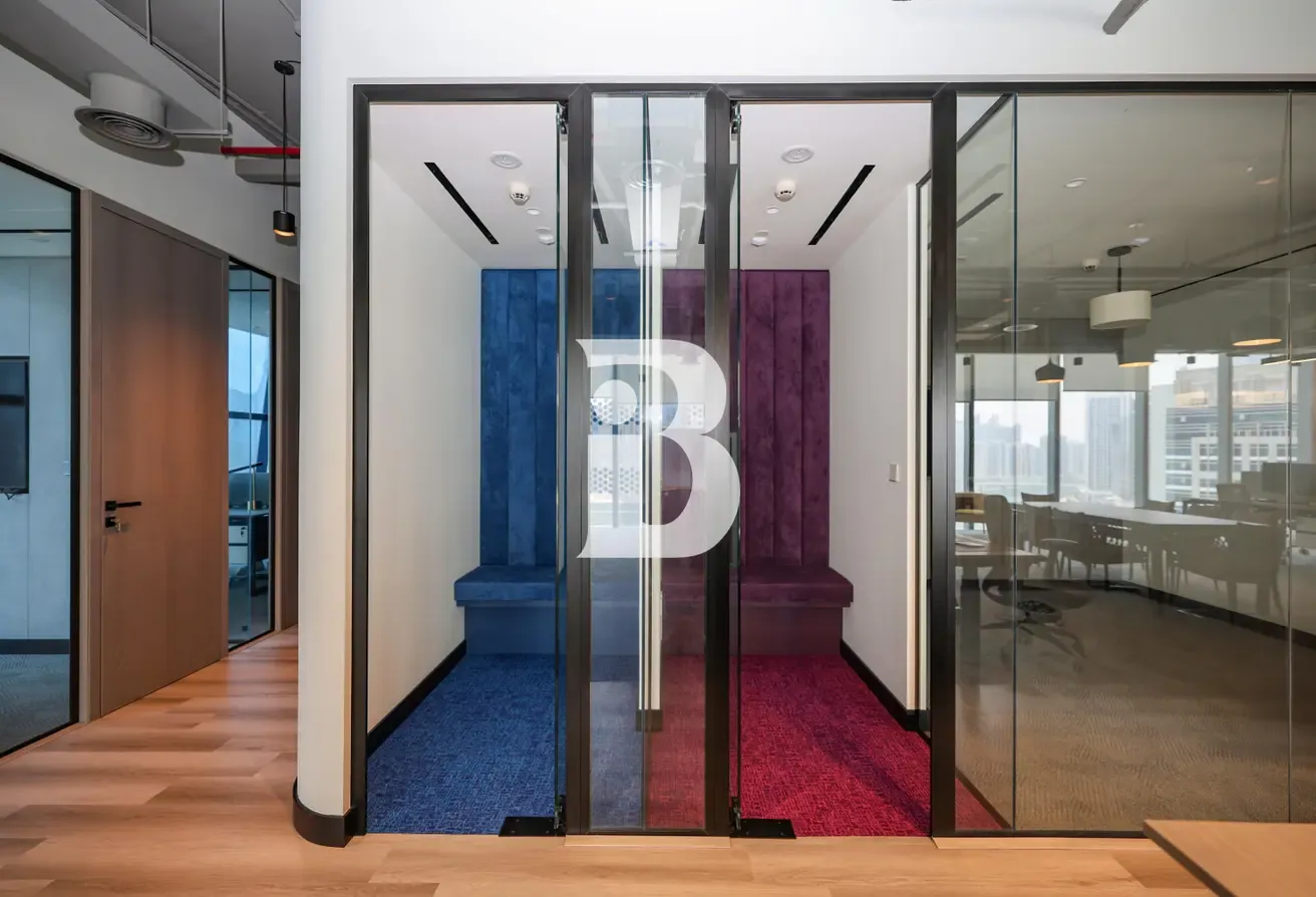 PRESTIGIOUS BUSINESS ADDRESS|PANORAMIC CANAL VIEW