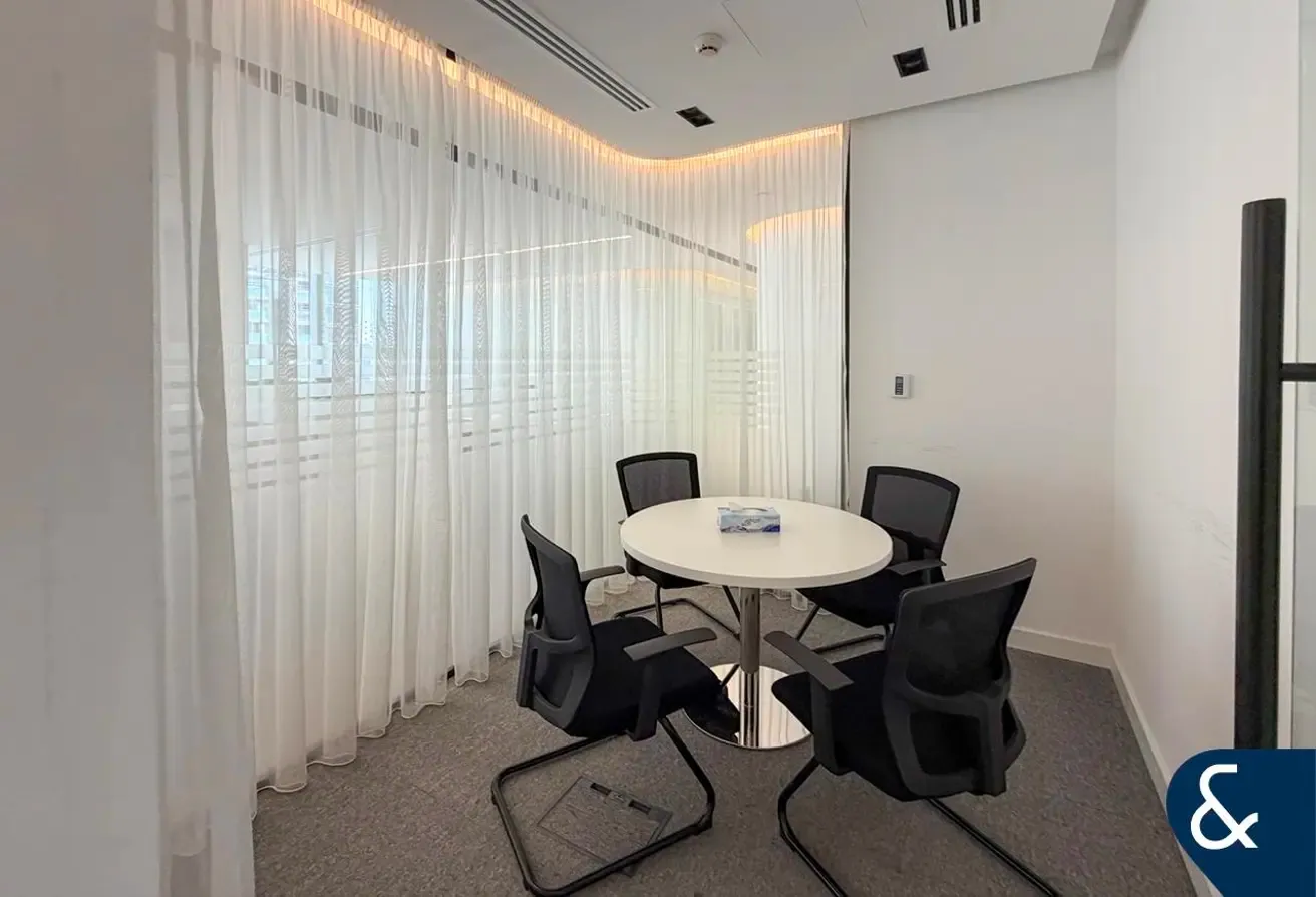 Furnished I Vacant I Landmark Building