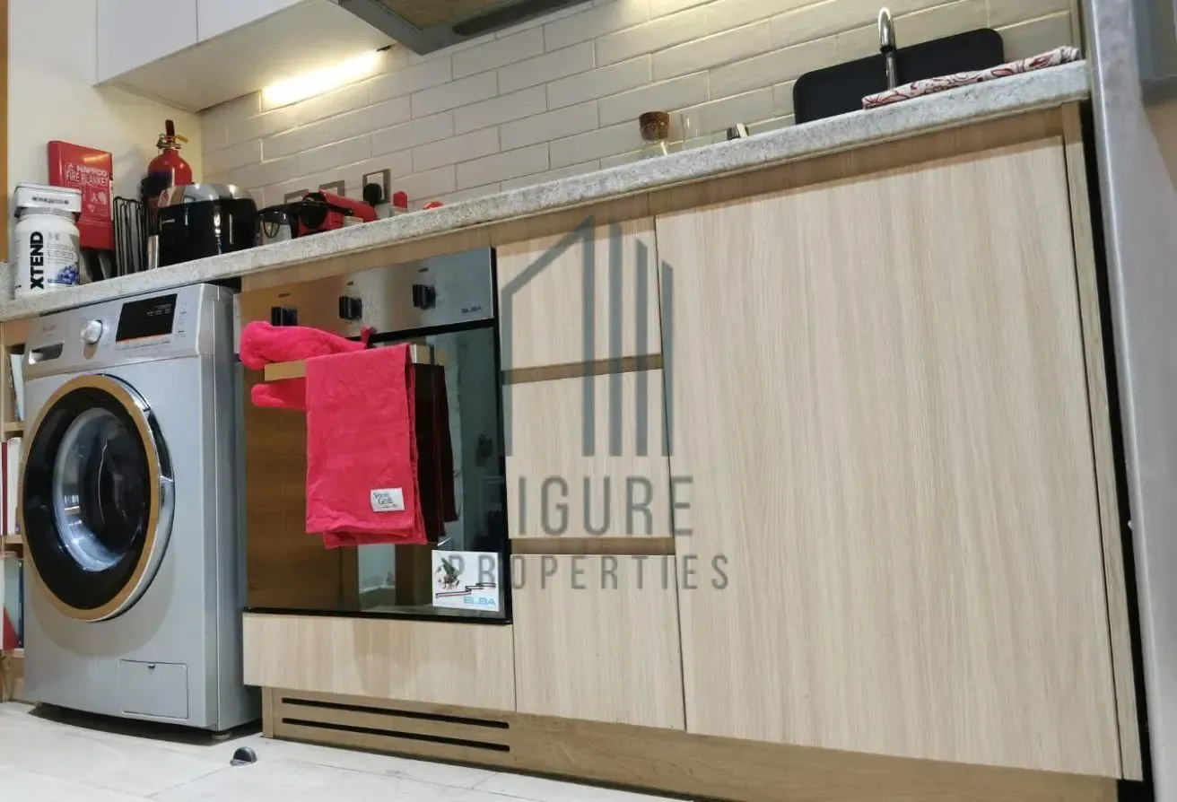 PRIME LOCATION | DIRECT ACCESS TO METRO| WELL KEPT