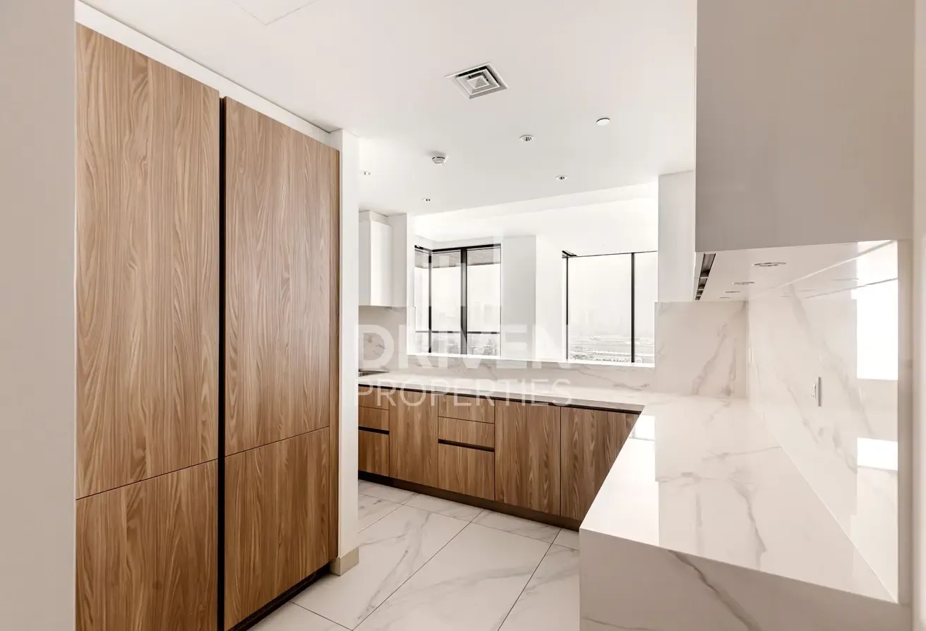 Stunning and Spacious Layout | Prime Location