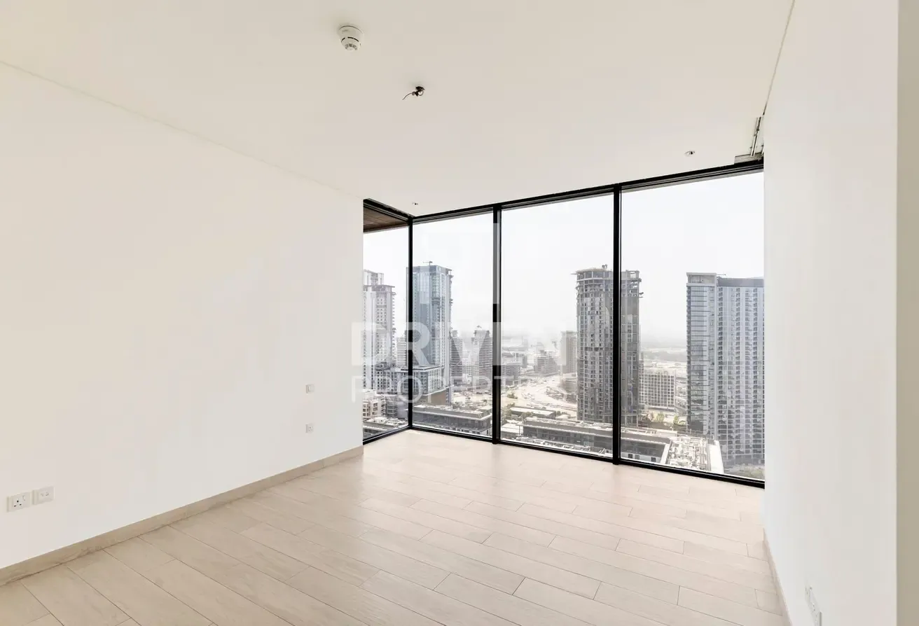 Stunning and Spacious Layout | Prime Location