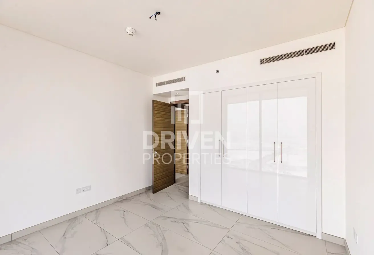 Stunning and Spacious Layout | Prime Location