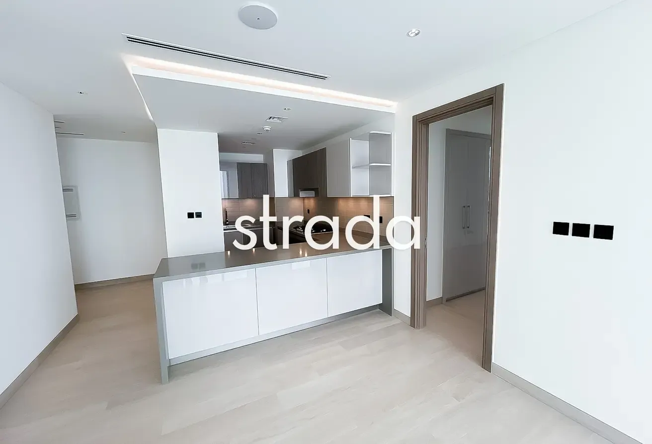 Waterfront Living | High Floor | Brand New